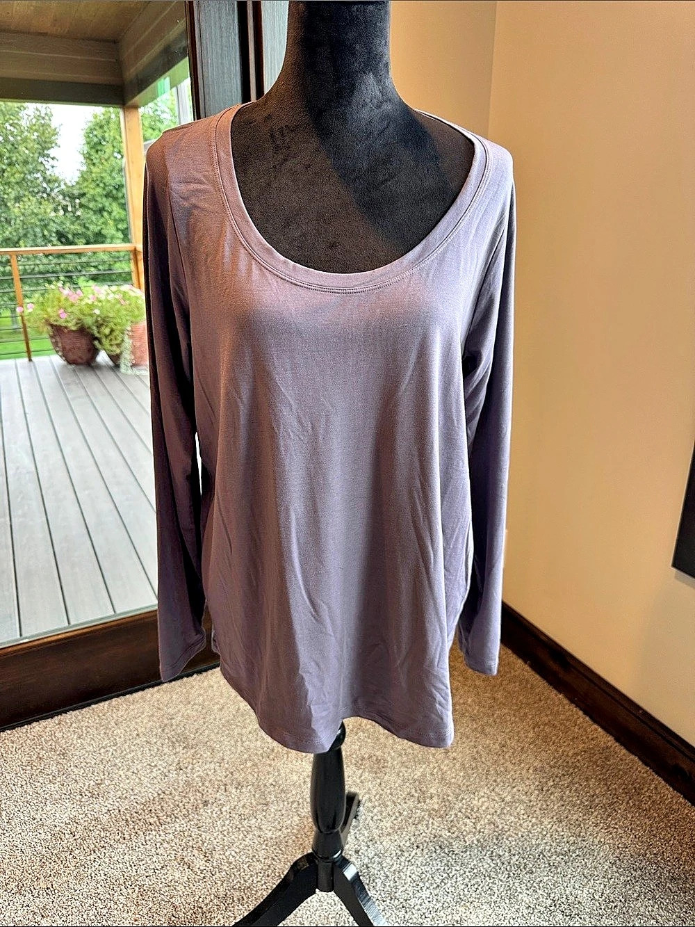 Athleta Long Sleeve Top in Purple Size Medium Like New
